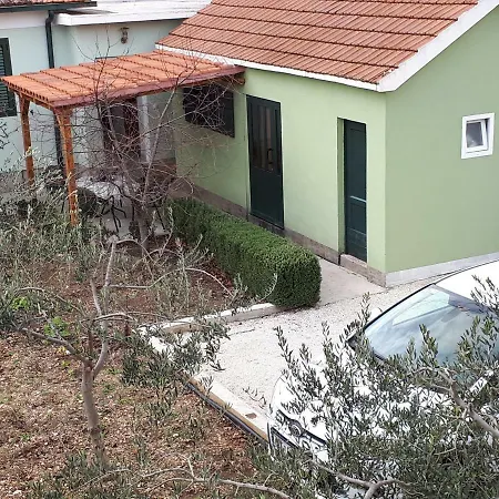 Seaside Apartment For 2 P Trogir Exterior photo